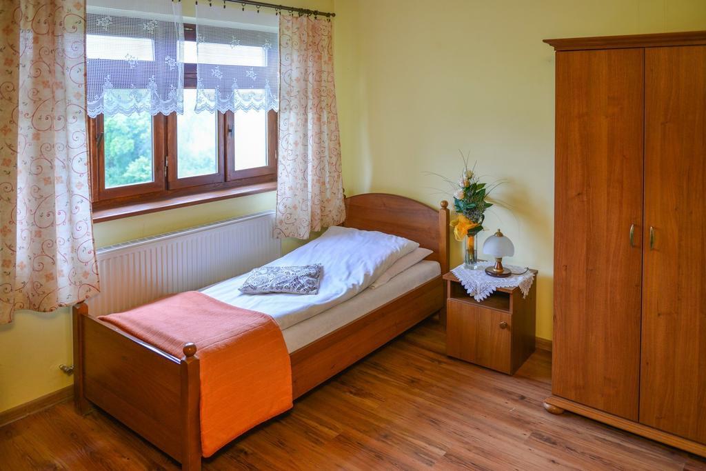 Gospodarstwo Agroturystyczne Zakatek Dąbie Rum bild